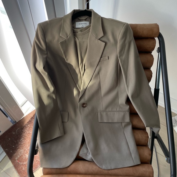 ARITZIA | Babaton Agency Blazer XS - Picture 1 of 5